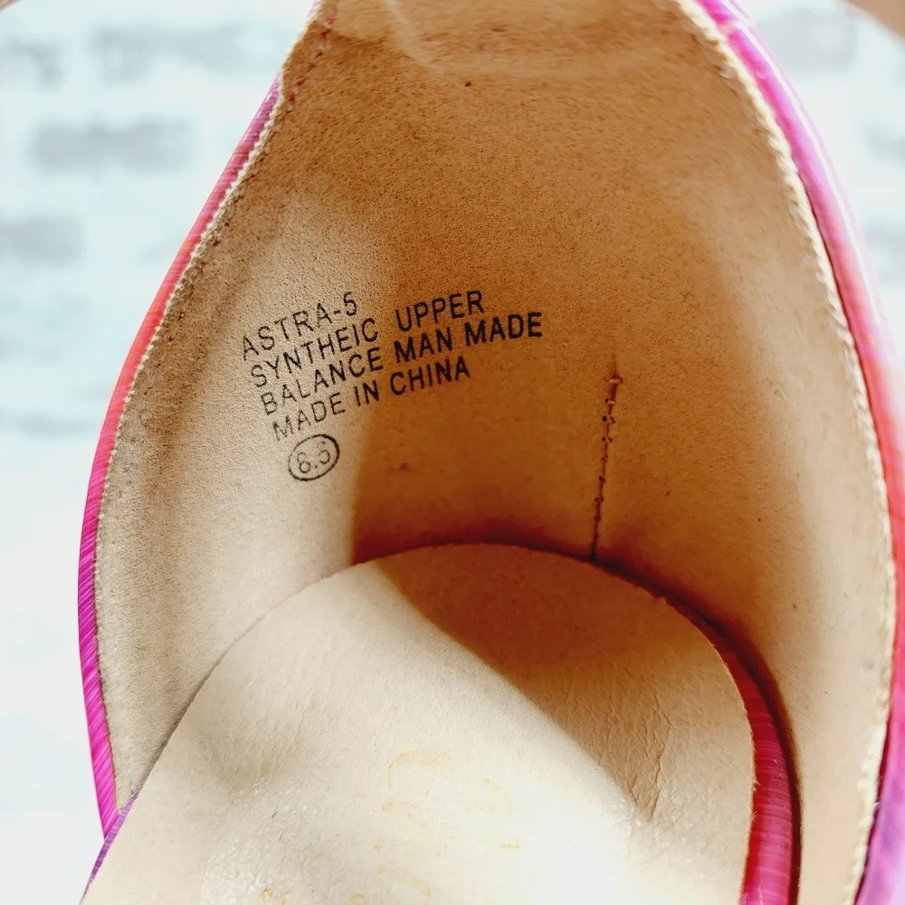New Chase & Chloe Astra Pink Faux Leather Dark Academia Platforms M704